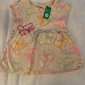⭐️Minnie Mouse GAP Shirt